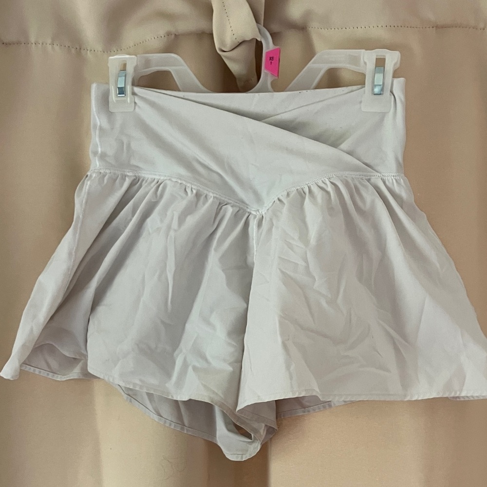 Aerie Cream Skorts